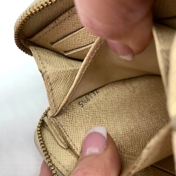 Louis Vuitton Damier Azur Zippy Coated Canvas Coin Wallet - Picture 11 of 12